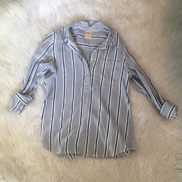 3/4 Length button up - Picture 1 of 2